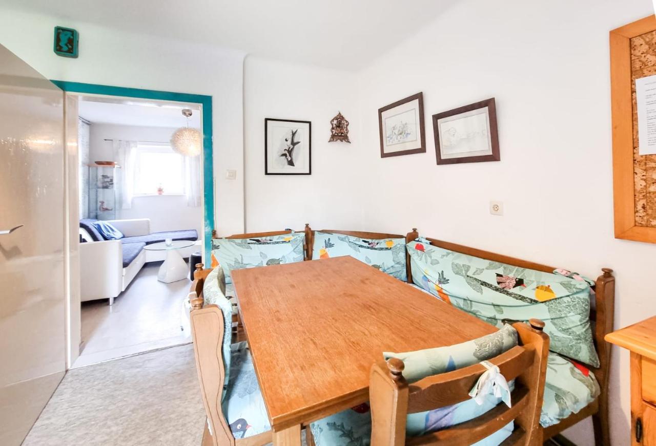 Hunde und Kinder sind in der Gartenwohnung Gretl mit Biotop in Seenähe herzlich willkommen Seeboden am Millstätter See Exterior foto
